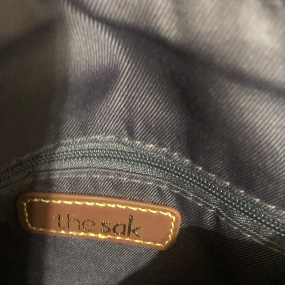 The Sak Leather Black Crossbody Bag - Picture 6 of 13